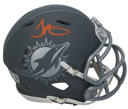 Tyreek Hill Autographed (In Orange) Dolphins Slate Mini Speed Helmet Beckett - £159.62 GBP