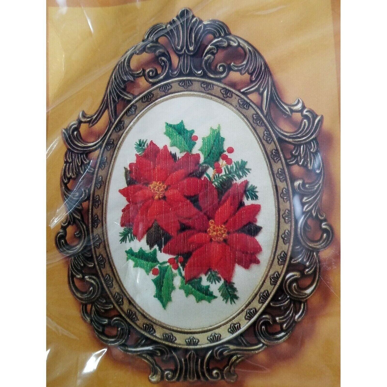 The Creative Circle Tapestry Poinsettias Crewel Embroidery Kit 2302 Frame 1983 - $19.59