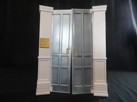 Rainbow High Doll House Dollhouse Replacement Pillars &amp; Front French Doors - $17.83