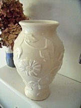 Gorgeous Lenox American Morning Glory Vase Ginger Jar Gold Trim 10&quot; Tall Cream - £32.11 GBP