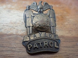 TAYLOR PENNSYVANIA HAT BADGE 1920S OBSOLETE BX 36 - $2,474.55 MXN
