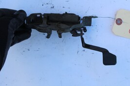 2003-2006 INFINITI G35 SEDAN ENGINE HOOD LATCH K2885 image 3