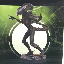 Alien &amp; Predator Figurine Collection Alien Xenomorph 2016 Eaglemoss Hero - $34.63