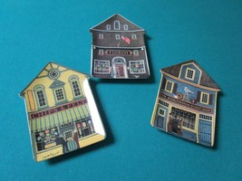 WYSOCKI FOLKTOWN 3 Collector Plates Houses Shaped 7 X 4 [90b] Original - £30.53 GBP