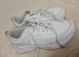 Puma White And Pink Trainers Size 5(uk) - $27.00