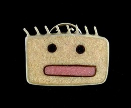  ROBOT FACE PIN Vintage Pinback Rectangular Hair Strands Sticking Up Sandy Tan - £11.86 GBP