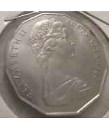 Beautiful Elizabeth II Australia 1983 50 Cents Coin - $16.37 CAD