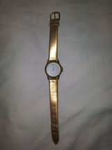 LADIES METALIC GOLD COLORED WRIST WATCH - €55,66 EUR LADIES METALIC GOLD COLORED WRIST WATCH - €55,66 EUR