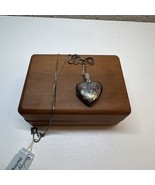 Vintage NWT Sterling Silver 925 Floral Etched Heart Locket 20 inch Necklace - $61.57 CAD