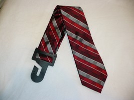 George Men&#39;s Neck Tie Red Gray Shaded Geo Dress Tie New - £7.37 GBP