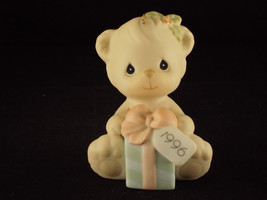 Precious Moments, 531200, Wishing You A Bear-ie Merry Christmas, Heart, 1996 - £15.77 GBP