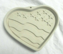 The Pampered Chef Patriotic Heart Stoneware Mold Final Edition #2934 New in Box - £22.74 GBP