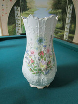 Aynsley England Wild Tudor Pattern Covered Urn Vase In Original Box - £116.67 GBP
