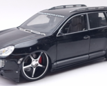 Maisto Playerz Porsche Cayenne Turbo 1:18 Diecast BLUE Model SUV *DAMAGED* - $27.35