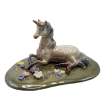 Hagen-Renaker UNICORN Figurine RETIRED #3040 Ceramic Horse with Horn Laying Down - £51.90 GBP