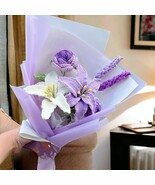 Small Lily Bouquet - €30,17 EUR