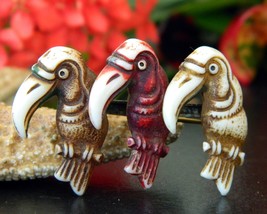 Vintage Toucans Birds Trio Brooch Pin Early Plastic Celluloid Figural - £31.93 GBP