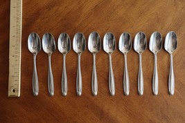 Lot of 10 Teaspoons Oneida Alexandria 18/0 China Stainless Glossy Flatware 6.2&quot; - £24.05 GBP