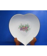 Mikasa &quot;Christmas Spirit&quot; Ivory Bone China 6&quot; Heart Shaped Dish  - £7.19 GBP