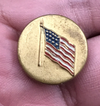 Antique Gold Tone American USA Flag Enamel Brass Button 3/4&quot; Diameter - £14.60 GBP