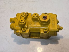 Hydraulic Control Valve SD7X6 | 9-1/2&quot; x 4-7/8&quot; x 3-1/2&quot; | 10 mm Thread - $199.99