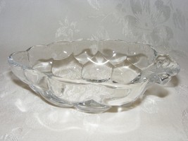 Vintage Glass Nut Candy Bowl Grape Design Leaf Handle - $368.72 MXN