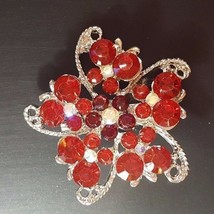 Red Star Flower Crystal Rhinestone Silver Tone Brooch Pin Wedding Jewelry - $6.99