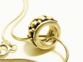 VTG Signed Sterling silver 925 Ring Barrel bead slide charm pendant necklace 18&quot; - £35.05 GBP