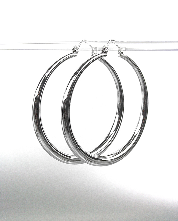 CLASSIC Graduated SILVER Metal 1 3/4" Round Hoop Pincatch Earrings - $14.99