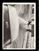 1966 GLIDROSE THUNDERBALL JAMES BOND #10 WATER/GENTLEMEN VG *X91406 - $4.41