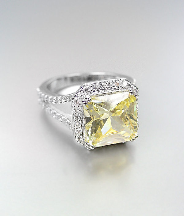 LUMINOUS 18kt White Gold Plated 12.32CT Canary Yellow CZ Crystals Cocktail Ring - £31.96 GBP