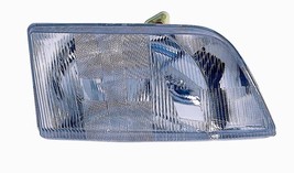 VOLVO VNL 300 VNM 200 SERIES 1998 1999 RIGHT PASSENGER HEADLIGHT HEAD LI... - £42.83 GBP