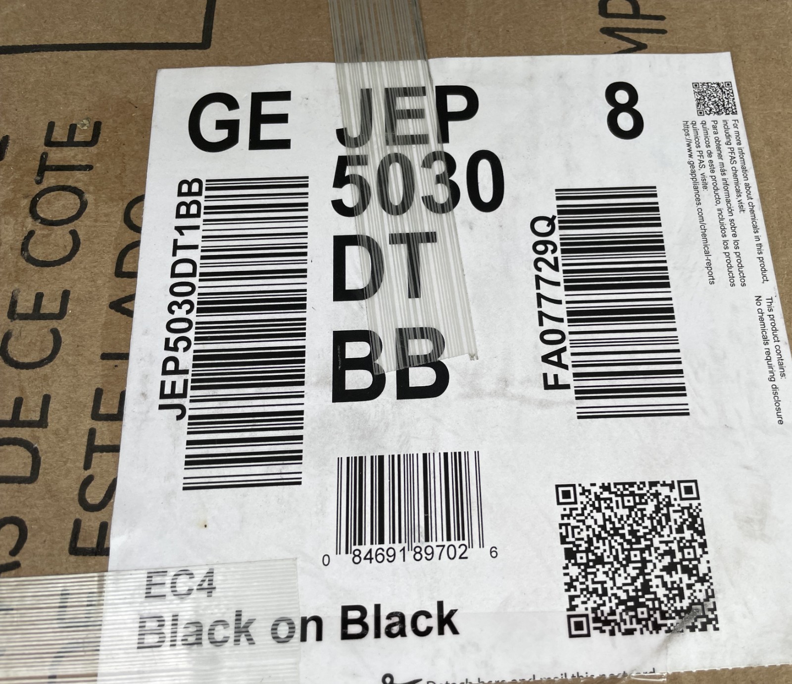 GE 30" 5-Element Radiant Electric Cooktop in Black Model: JEP5030DTBB Item image 2