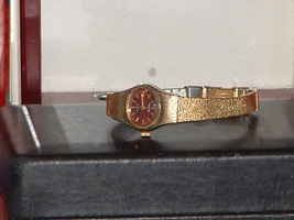 Women’s Vintage Gold Tone Pulsar Y481--6240 Dress Analog Quartz Watch - £9.43 GBP