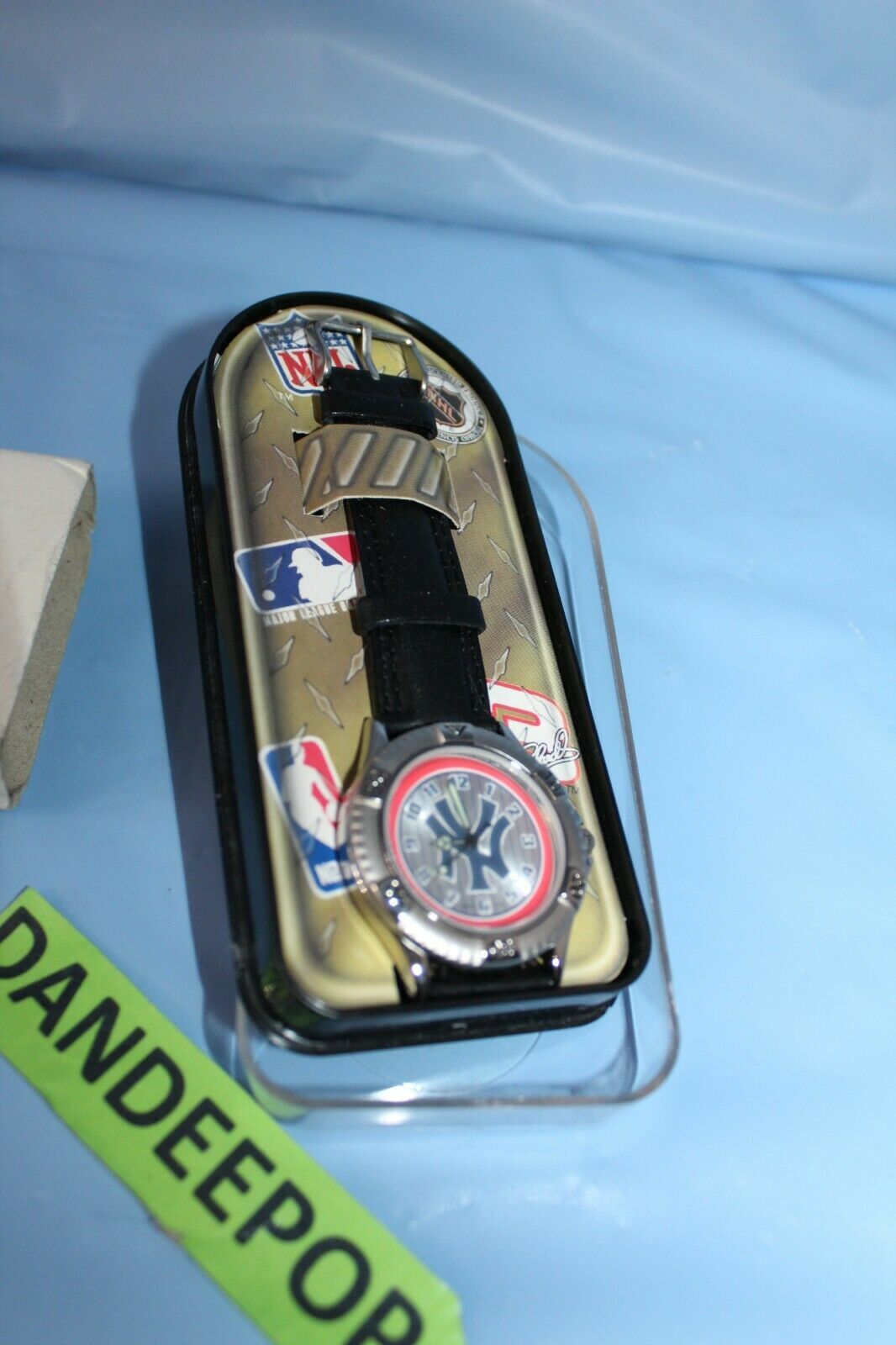 New York Yankees Avon MLB 1998 Sport Champions Watch In Container NY Baseball - $69.29