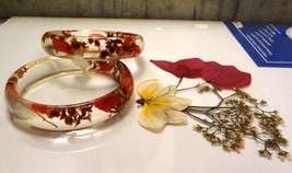 Real Flower Bangle Bracelet, Resin bracelet, Pressed Flower Jewelry Pack of 2 - £29.16 GBP