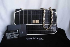 Authentic Black and White CHANEL Lambskin Flap - £1,007.70 GBP