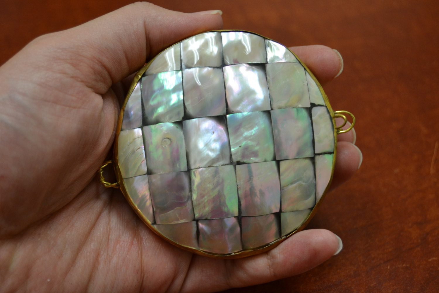 round MOTHER of PEARL SHELL trinket box coin purse 3" #t-2807 - £9.64 GBP