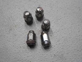 2012 Ford Explorer LUG NUT SET - $25.99