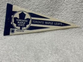 Toronto Maple Leafs Vintage NHL 1991 Trench Felt Mini Pennant 4 x 9 - £4.44 GBP