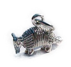 Welded Bliss Sterling 925 Silver Armadillo Charm WBC1004 - £18.50 GBP