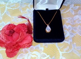 Vintage Domenico Cubic Zirconia Sparkling Lg Lady Valentine Gift Pendant Gold Ne - £40.21 GBP
