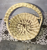 Charleston Gullah Pine &amp; Sweet Grass Basket Mini w/ Handle 5&quot; Round S. Carolina - £27.05 GBP