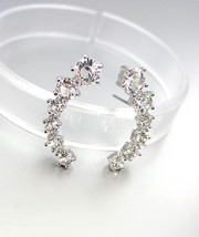 LUXURIOUS 18kt White Gold Plated .25ct Diamond CZ Crystals Crescent Earr... - $18.99