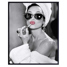 Audrey Hepburn Wall Art - Bathroom Decor For Women - Audrey Hepburn Poster - Bat - £21.10 GBP