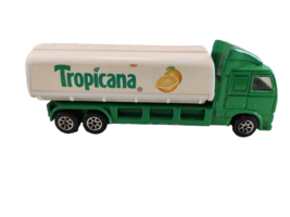 Vintage Mattel Hot Wheels 1996 Metal Plastic Green White Tropicana Semi Truck  - $8.99