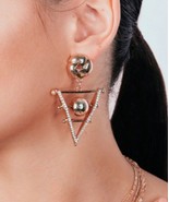THE STYLED COLLECTION PHOENICIAN DANGLES EARRINGS NEW GOLD TONE WITH CRY... - €17,18 EUR