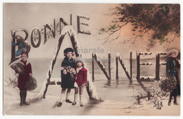 Bonne Annee New Year Collage With Women Children French c1910s Vintage Postcard - £5.38 GBP