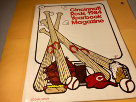 1984 Cincinnati Reds MLB Baseball Yearbook with 18 baseball cards insert - £7.86 GBP