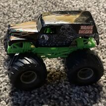 Hot Wheels Monster Jam Grave Digger Bad to the Bone Green 1:64 Loose - €6,84 EUR
